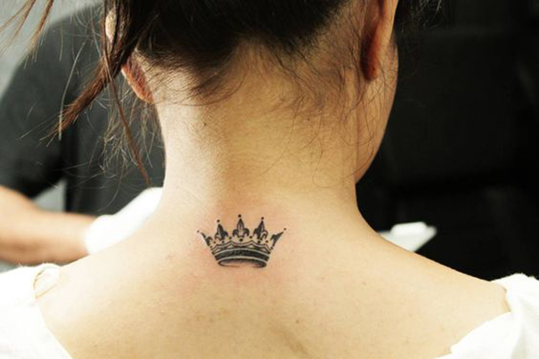 Unique Crown Tattoo Designs & Meaning