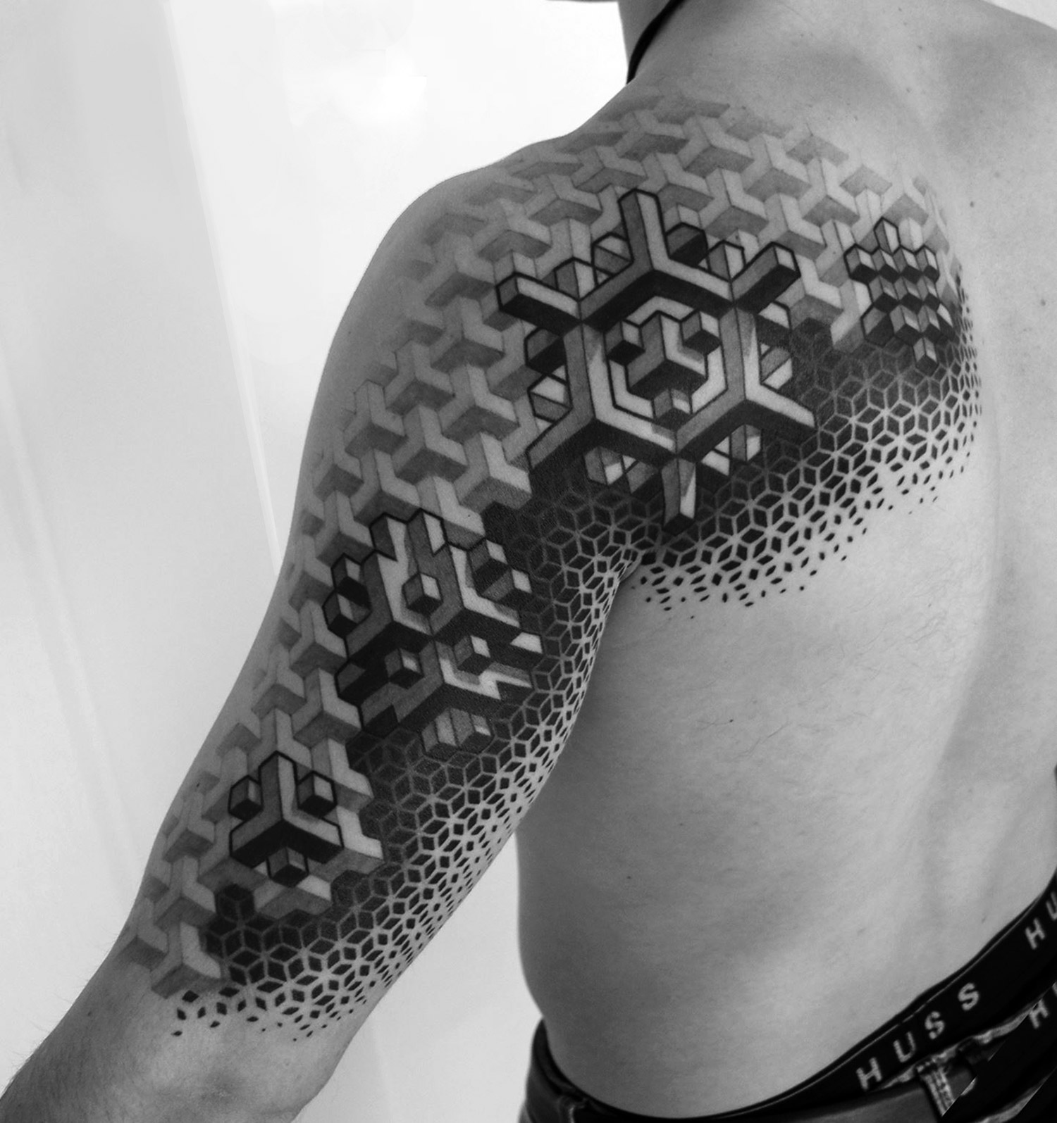 The Hottest Geometric Tattoo Ideas 2022
