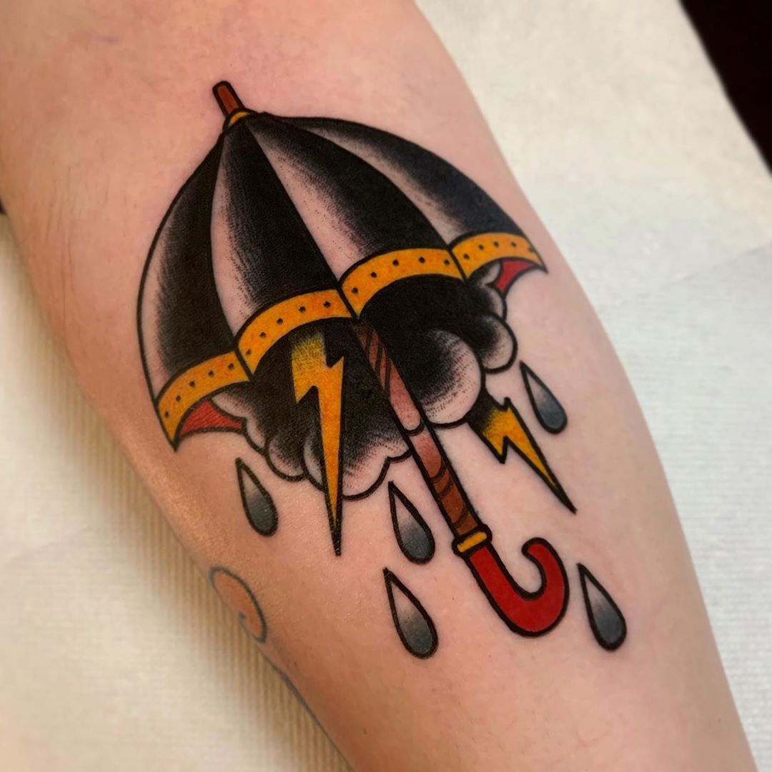 26 Outstanding Umbrella Tattoo Design Art Ideas