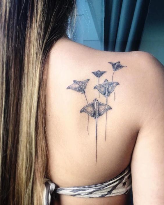 25 Cool Stingray Tatoo Designs Ideas