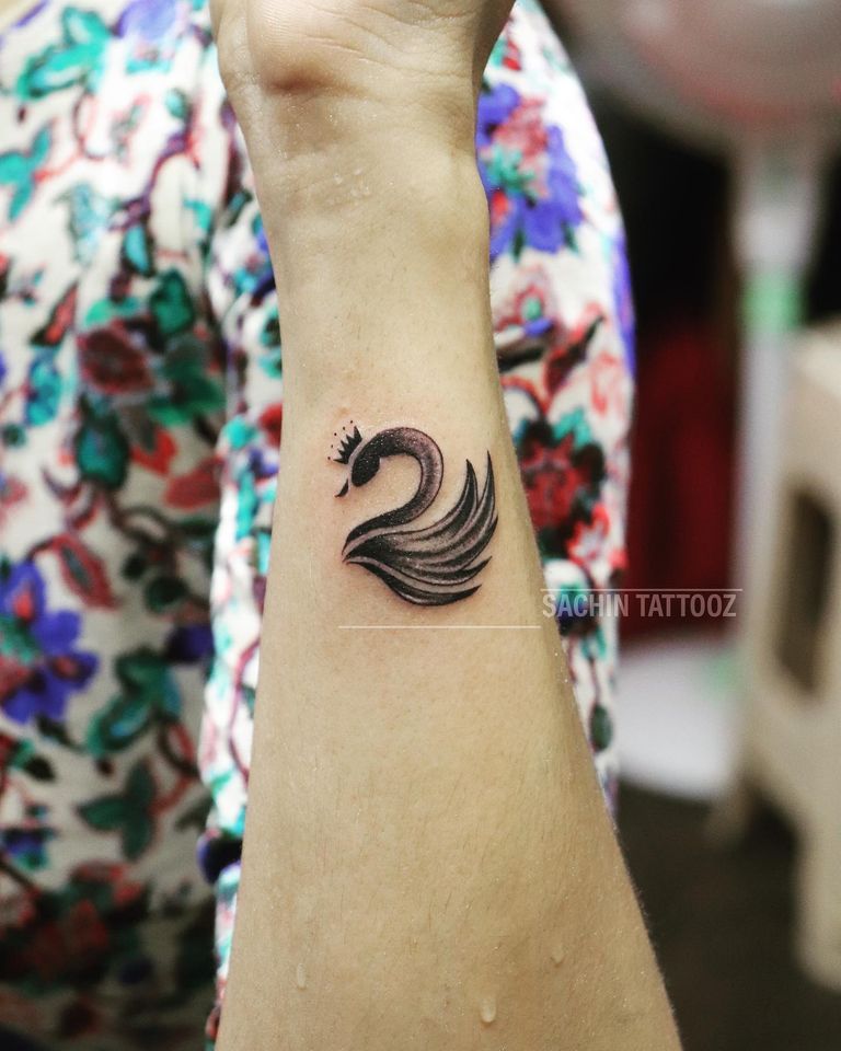 30+ Dazzling and Eye-Catching Swan Tattoo Designs