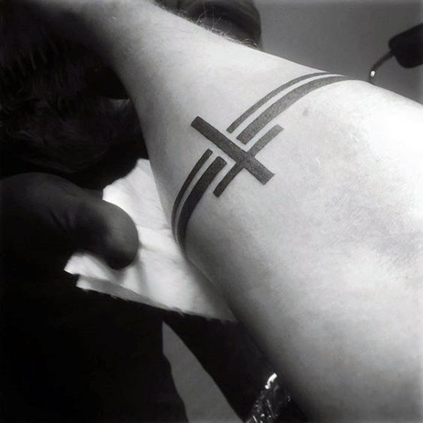60 Hottest Armband Tattoo Designs for Men