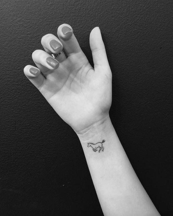 30 Cool Horse Tattoo Ideas 2022