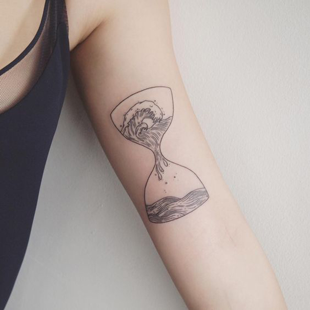 Unique Hourglass Tattoo Designs 2022