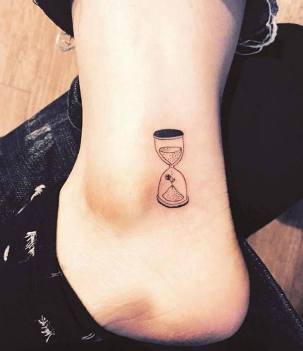 Unique Hourglass Tattoo Designs 2022