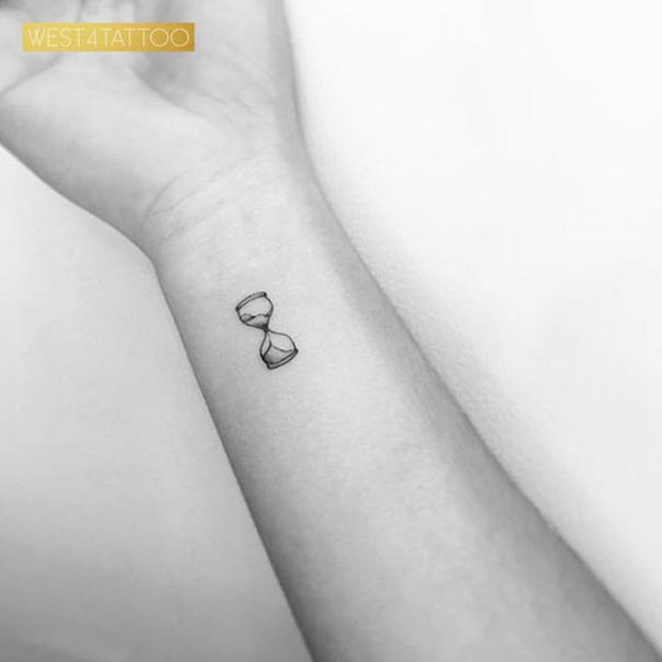 Unique Hourglass Tattoo Designs 2022