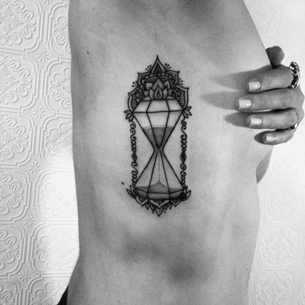 Unique Hourglass Tattoo Designs 2022