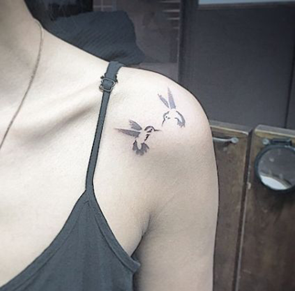 Most Popular Hummingbird Tattoo Designs & Meaning