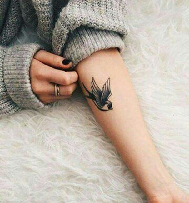 Most Popular Hummingbird Tattoo Designs & Meaning