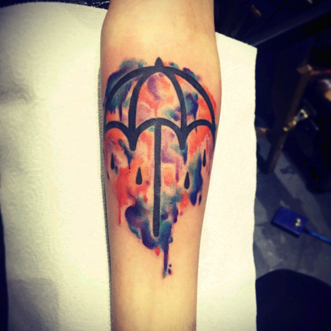 26 Outstanding Umbrella Tattoo Design Art Ideas