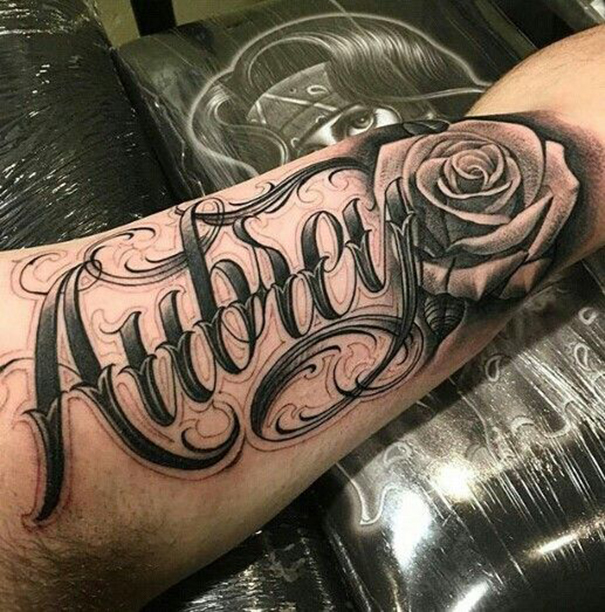 25+ Beautiful Name Tattoo Designs