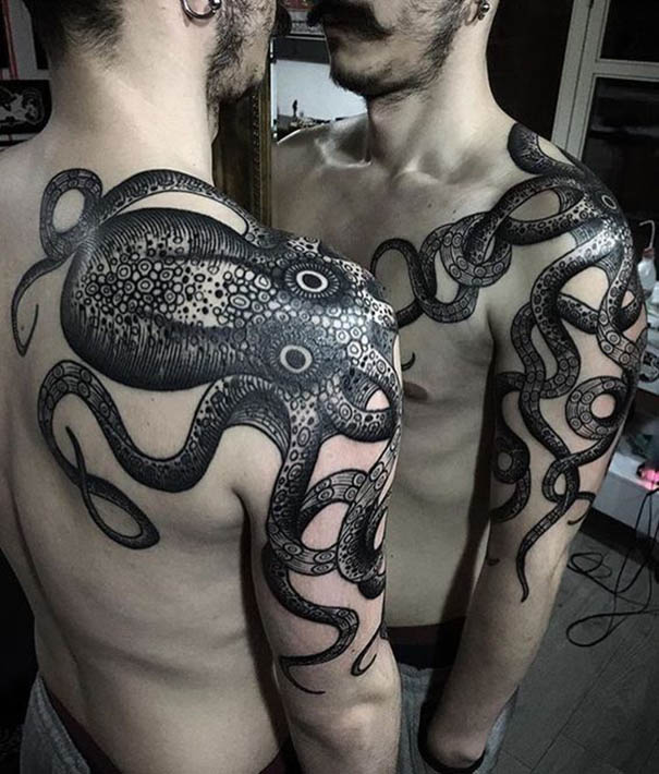 30+Amazing Octopus Tattoo Designs