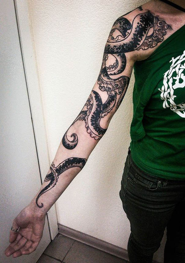 30+Amazing Octopus Tattoo Designs