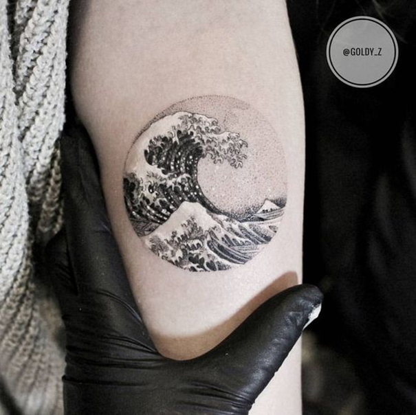 60 Perfect Wave Tattoo Designs