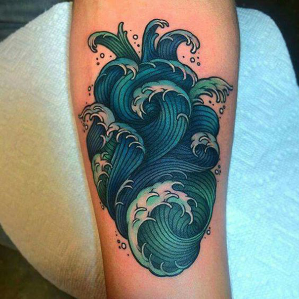60 Perfect Wave Tattoo Designs