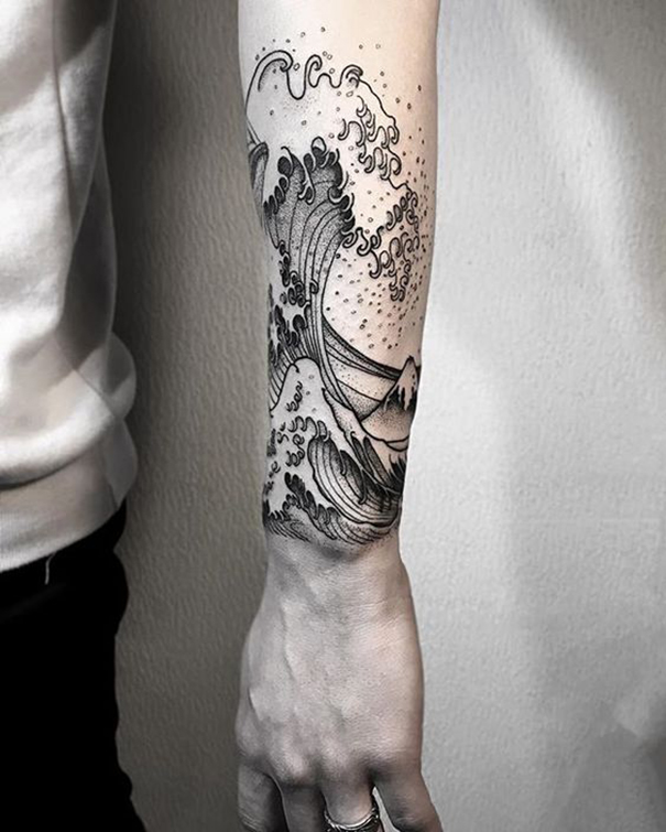 60 Perfect Wave Tattoo Designs