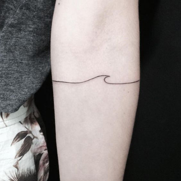60 Perfect Wave Tattoo Designs