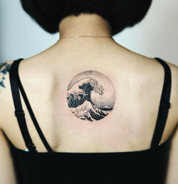 60 Perfect Wave Tattoo Designs