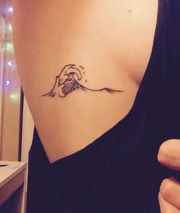 60 Perfect Wave Tattoo Designs