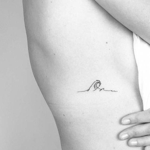 60 Perfect Wave Tattoo Designs
