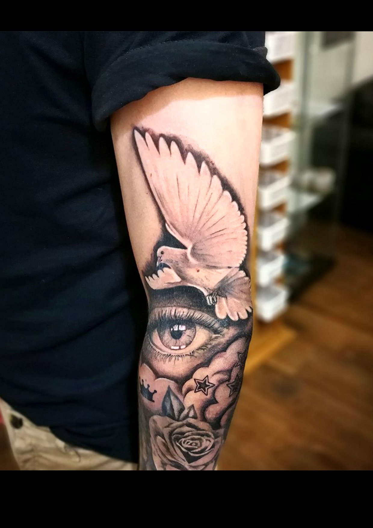 20+ Most Beautiful Dove Tattoo Designs and Their Meanings