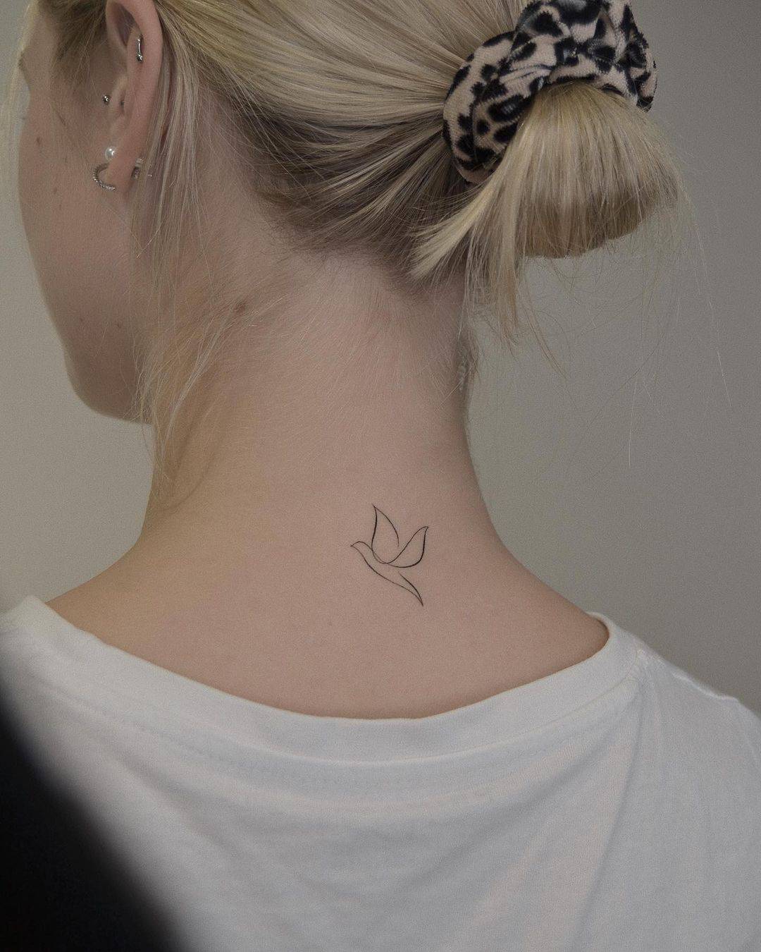 20+ Most Beautiful Dove Tattoo Designs and Their Meanings